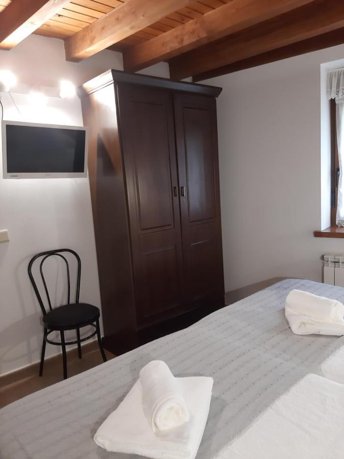 OnísEl Puentin Del Sella Con Wifi Y Parking Gratuitoアパートメント エクステリア 写真